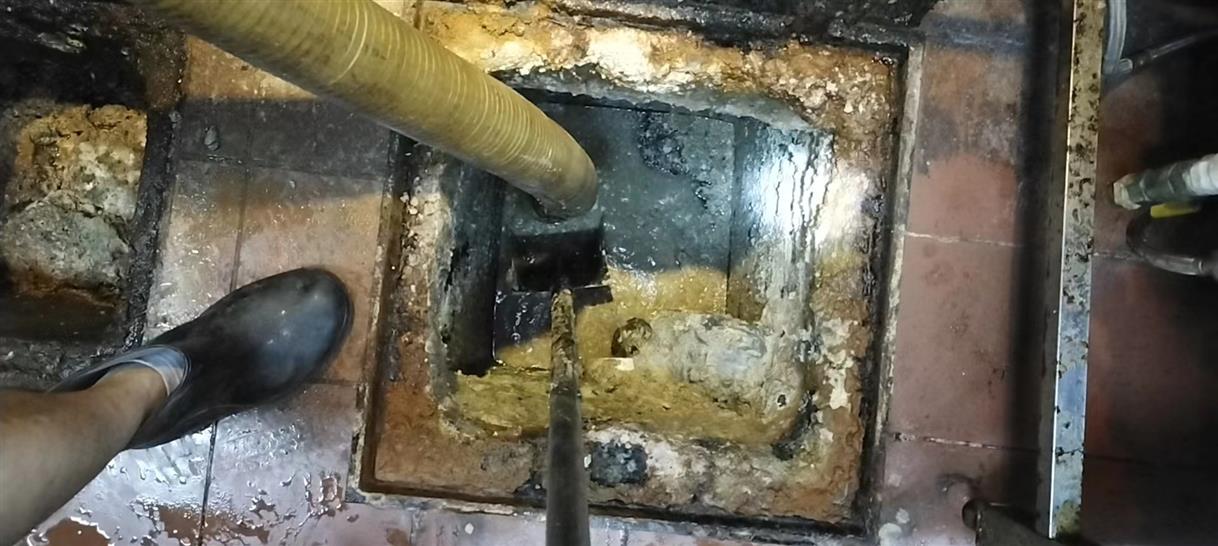 永定污水池清理一般都有毒气，怎么预防中毒呢？